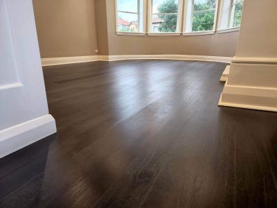 wooden floor sanding and polishing