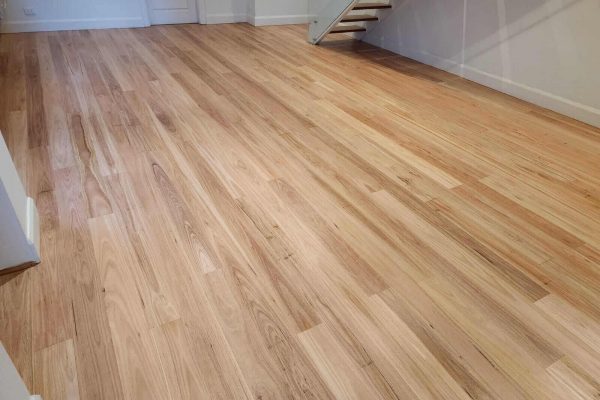 wooden floor sanding and polishing