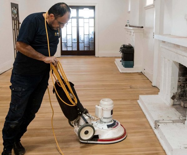 wooden floor sanding and polishing